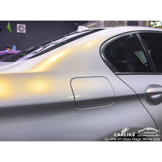 Chameleón lesklá fólia - biela/ zlatá