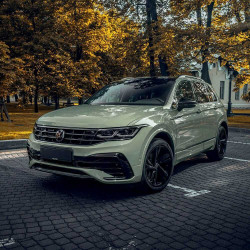 Zelená super lesklá fólia - TeckWrap - Mossy Green Zelená super lesklá fólia - TeckWrap - Mossy Green