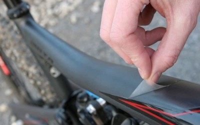 Ako nalepiť ochrannú fóliu na bicykel