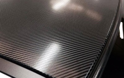 Lepenie karbónovej fólie na strechu