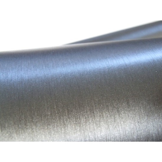 Tmavý šedý brúsený hliník