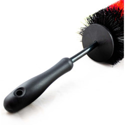 Kefa na kolesá, hrot Kefa na kolesá, hrot