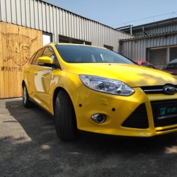 Taxi žltá lesklá fólia - KPMF Airelease Taxi žltá lesklá fólia - KPMF Airelease