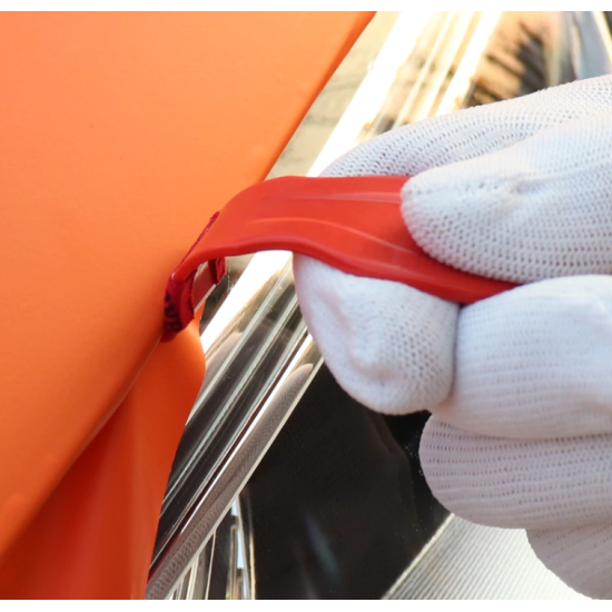 Stierka - rohová, červená