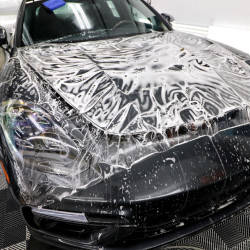 Polyuretánová fólia 210μm TPU, samozaceľovacia - 2,1m x 1,52m - zvlnená Polyuretánová fólia 210μm TPU, samozaceľovacia - 2,1m x 1,52m - zvlnená